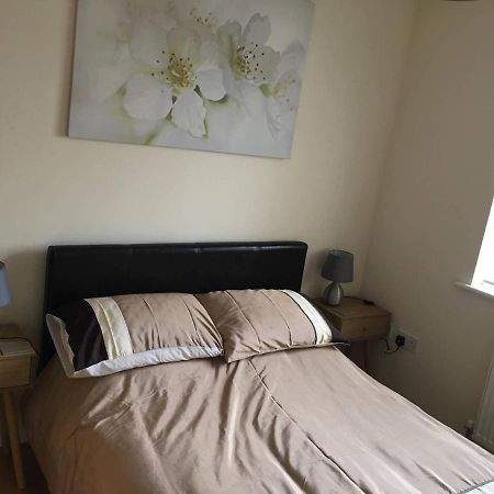 Penthouse Apartment On The River - 65 Skipper Way Saint Neots Esterno foto