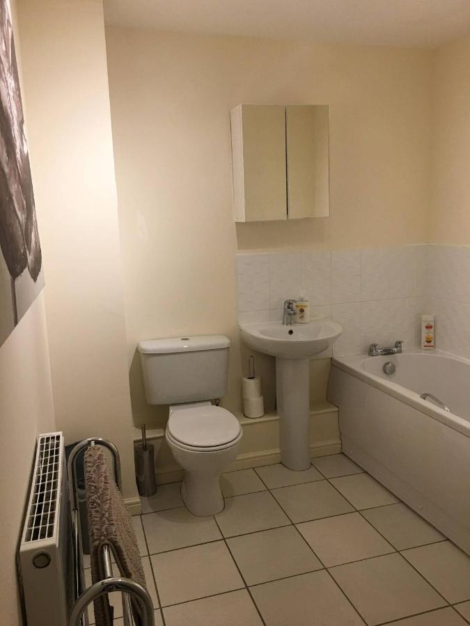 Penthouse Apartment On The River - 65 Skipper Way Saint Neots Esterno foto