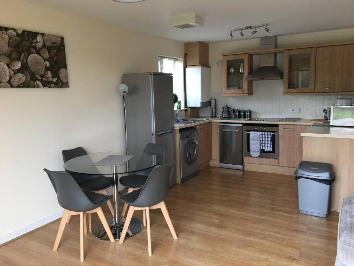 Penthouse Apartment On The River - 65 Skipper Way Saint Neots Esterno foto